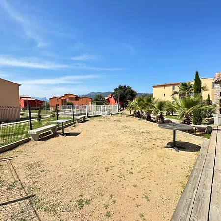 Mini - Piscine - Climatisation - Wifi - 2km Vakantiehuis